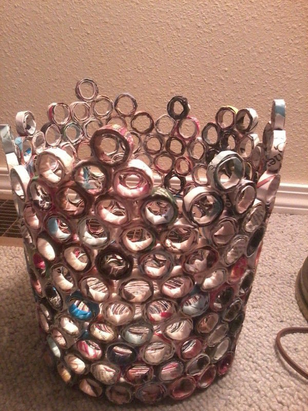 Make Creative Basket from Old Magazines